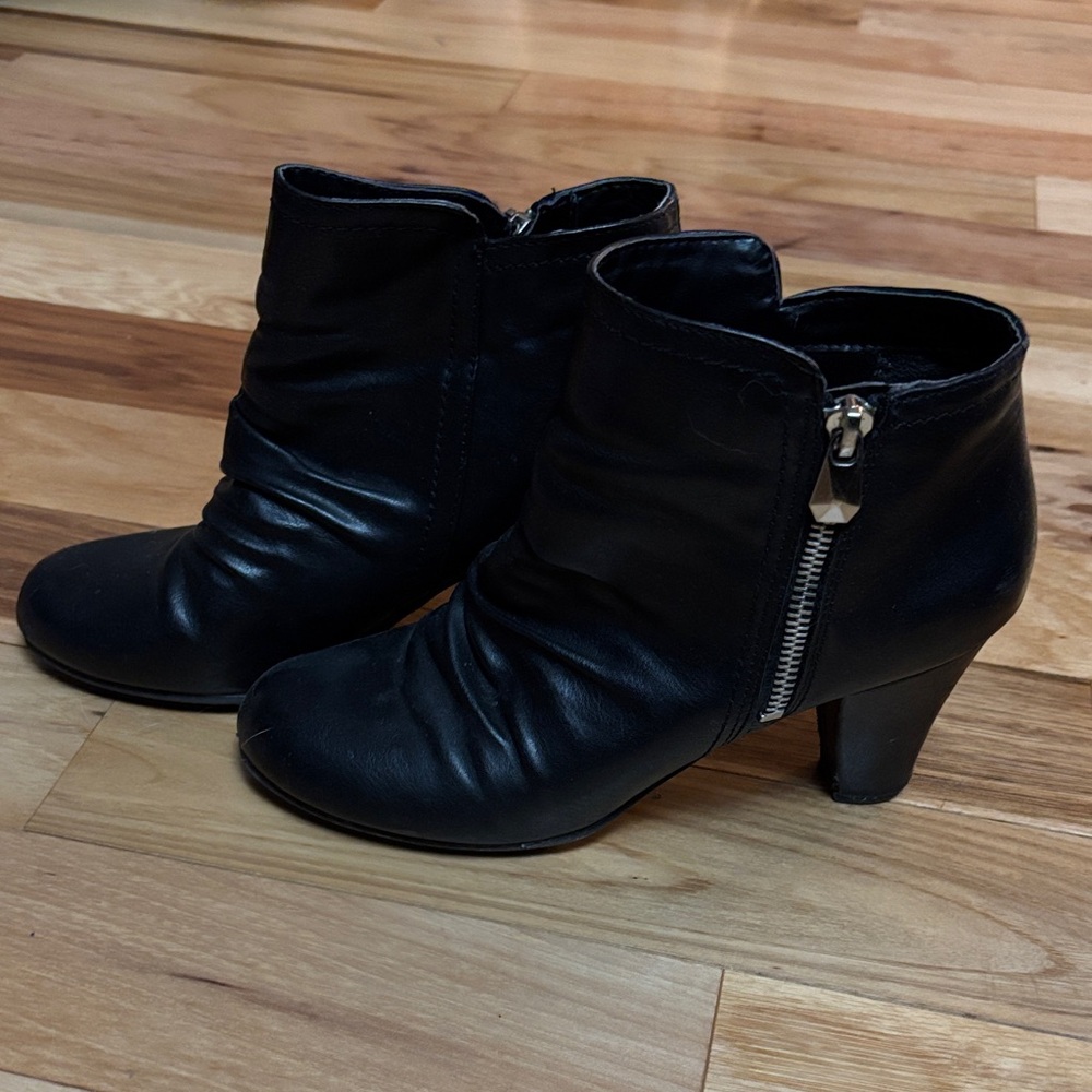 Fergalicious Black Ankle Booties with Zipper